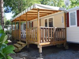 Mobilhome 526 3ch/2SDB camping 4* La Réserve SIBLU Gastes, glamping site in Gastes