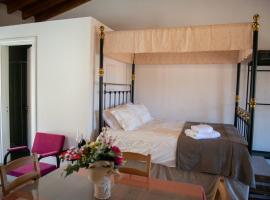 Cleo's Inn, holiday rental in Lofou