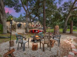 Family Forest Retreat, Paradise at Point Pleasant!, hotel near Silver Glen Springs Recreation Area, Salt Springs