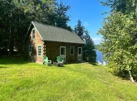 Lenas' Lakeside Cabin