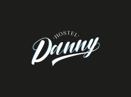 Hostel Danny, מלון באל קלפטה