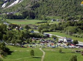 Folven Adventure Camp, atostogų būstas mieste Hjelė