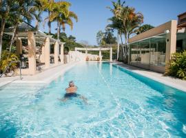 Noosa Springs Golf & Spa Resort، فندق في نوسا هيدز