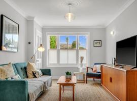 Charming cottage in the Heart of Whitstable - Pass the Keys, hotel v mestu Whitstable