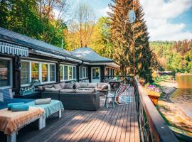 Słoneczny dom nad Jeziorem Bystrzyckim – hotel w Zagórzu Śląskim