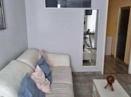 T1 meublé – apartament w mieście Saint-Christo-en-Jarez