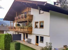 Ferienwohnung Luxner, allotjament vacacional a Hopfgarten im Brixental