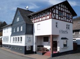 Landgasthof Steuber, hotel a Bromskirchen