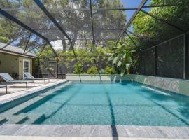 Luxury home in the heart of South Tampa & POOL!, hotel near MacDill Air Force Base, Tampa