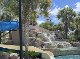 대번포트에 위치한 호텔 4159 -Private Pool&Spa at Resort-slides