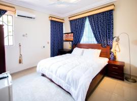 Aduk Guest House Airport City Accra, B&B i Otele