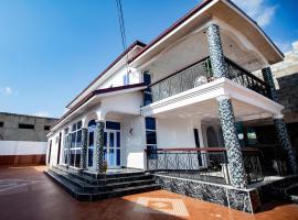 Aduk Guest House Airport City Accra, готель у місті Otele