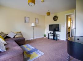 Chattel Coventry - Massive Homely space with Garden, dedicated Office space & Free Parking, hotell i Longford
