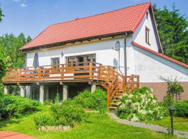 Awesome Home In Lidzbark Warminski With Kitchen, hotel a Suryty