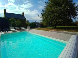 DOMAINE DES TISSEYS vue sur le Mont St Michel, Hotel in Dragey