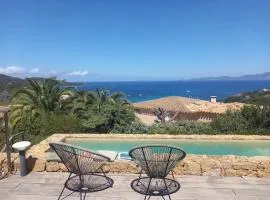 Magnifique villa vue mer avec piscine