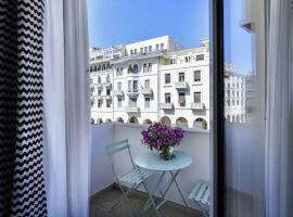 4 Travelers, hotel v Soluni