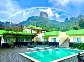Hotel São Jorge village, hotel near Nelson Mandela International Airport - RAI, Órgãos