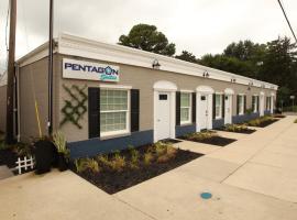 Pentagon Suites, aparthotel in Indian Head