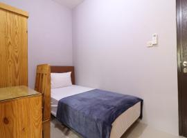 Bedur Homestay Syariah, room in Bekasi