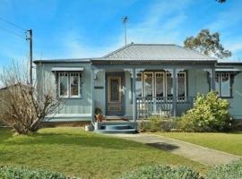 Rose Pine Cottage at Leura, accommodation in Leura