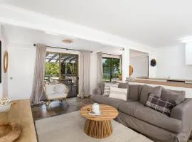 Boho Pet Friendly 1 Min Walk to Beach