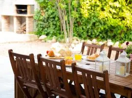 Casa Gastón - esenciaaragon- Casa con jardín privado