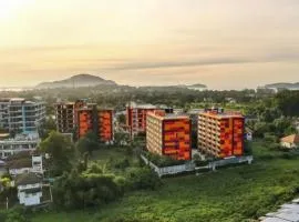 Naiharn Pearl Condo Hotel by VillaCarte