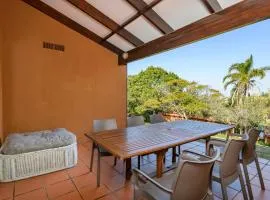 San Lameer Villa 2408 - 2 Bedroom Classic - 4 pax - San Lameer Rental Agency