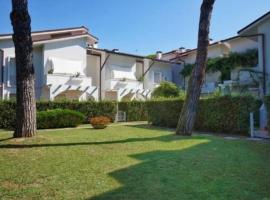 COMODO APPARTAMENTO VERSILIA, holiday rental in Massa