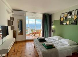Régal de la Baie, hotel v destinaci La Trinité
