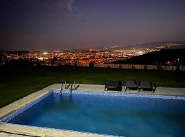 Twins Villa, hotel with parking in Tbilisi City