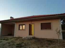 Casa da Fonte em Prada, Vinhais, self catering accommodation in Vinhais