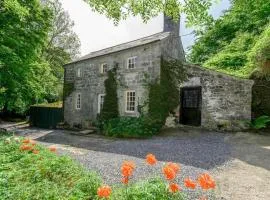 A magical hideaway overlooking the river Boyne