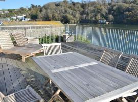 Lower Deck, holiday home in Fowey