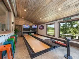 Bowling Waterfront Luxury MtnViews Pool Sleeps12