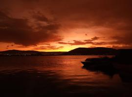 Hanan Pacha Lodge, cottage in Puno