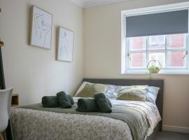 Lovely 3-bedroom apartment in Colchester, מלון ליד קמפוס קולצ'סטר באוניברסיטת אסקס, קולצ'סטר