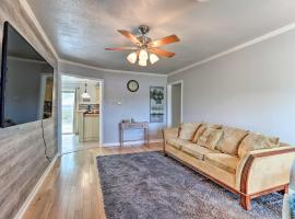 Killeen Home, Near Fort Hood and Universities!, holiday rental in Killeen