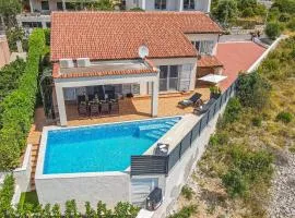 Gorgeous Home In Brodarica With Wifi