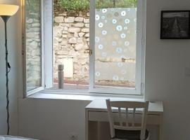 Studio meublé à Bougival, alojamiento con cocina en Bougival