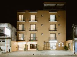 Hotel Guivá Aeropuerto، فندق في مدينة أواكساكا