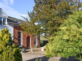 Orchard Chapel, holiday home in Much Marcle