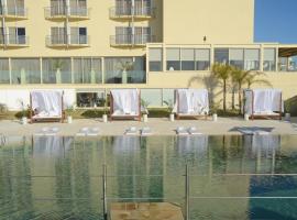 E-Hotel Larnaca Resort & Spa, hotel sa hidromasažnim kadama u Larnaki
