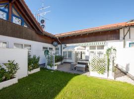 Holiday-business Residence, hotel in Taufkirchen