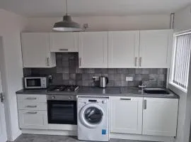 3 bedroom house-Ellesmere Port
