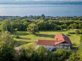 La Colonie, hotel with parking in Publier