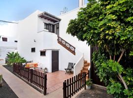 Casa Luz Elena, homestay in Puerto del Carmen