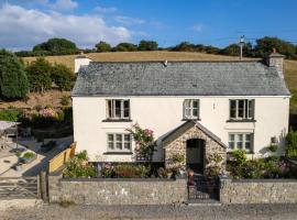 West Lyn Farm, hotel con estacionamiento en Lynton