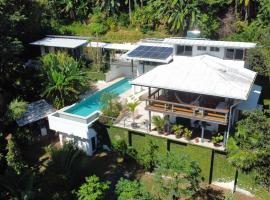 Jungle Villa copa de árbol, oceanview, infinity, vacation home in Montezuma